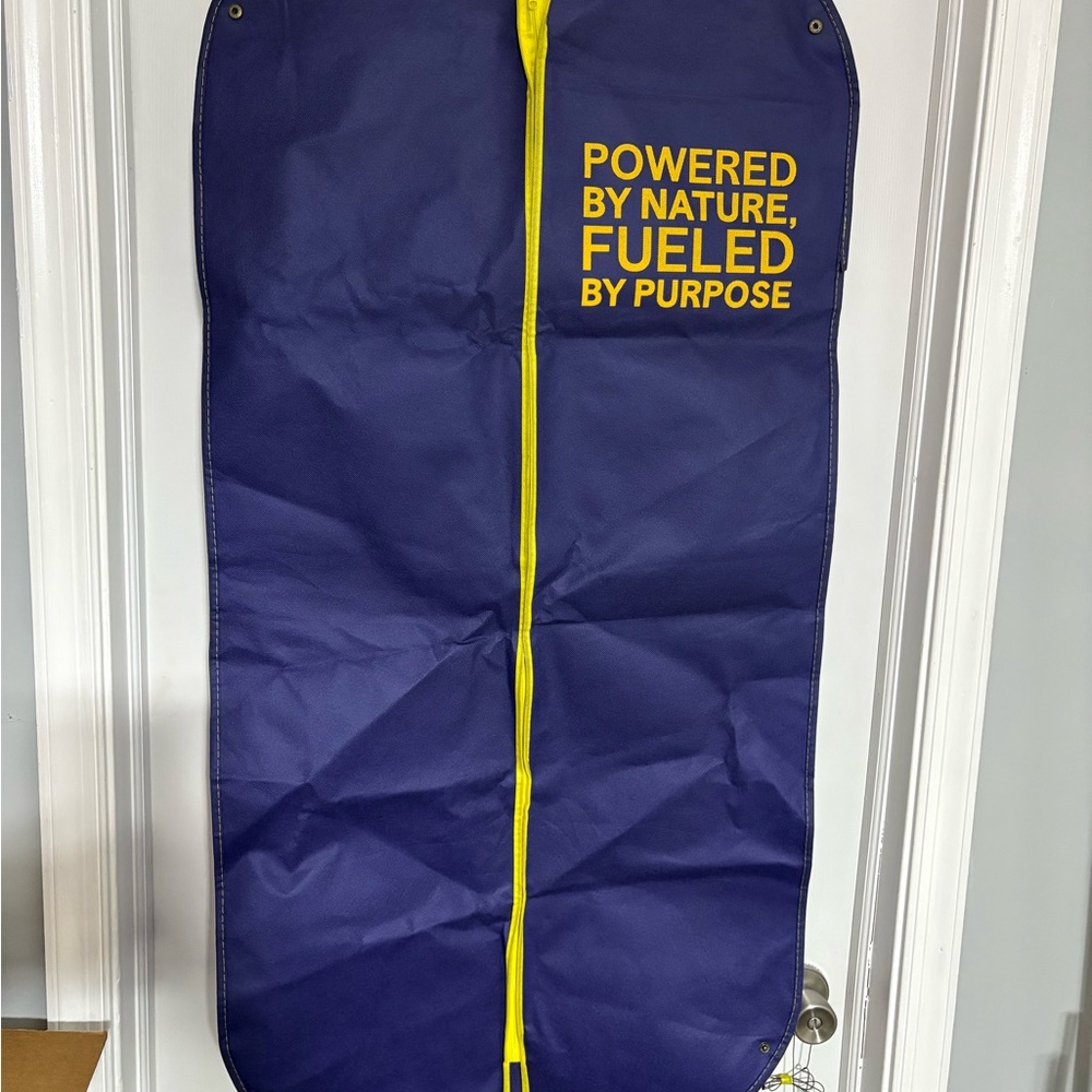 Navy Garment Bag with Yellow Zipper